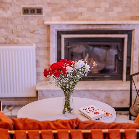 מלון Teras Garden & *