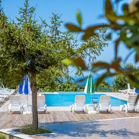 Hotel Teras Garden Hotel&bungalow