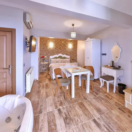 Teras Garden Hotel&bungalow