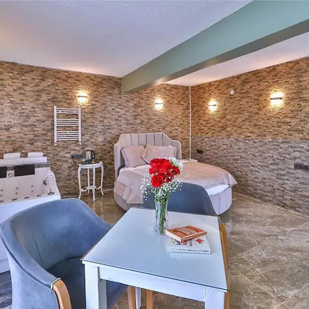 Otel Teras Garden & *