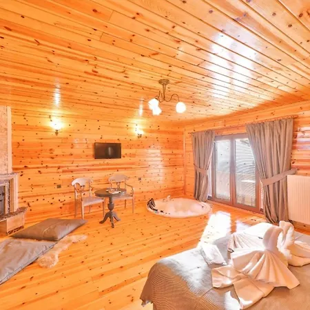 Teras Garden Hotel&bungalow Hotel *